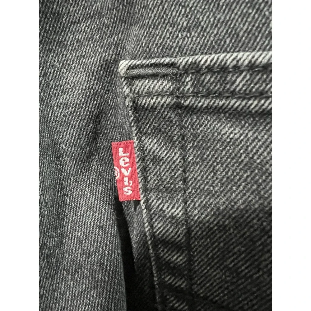 Levis levi mens